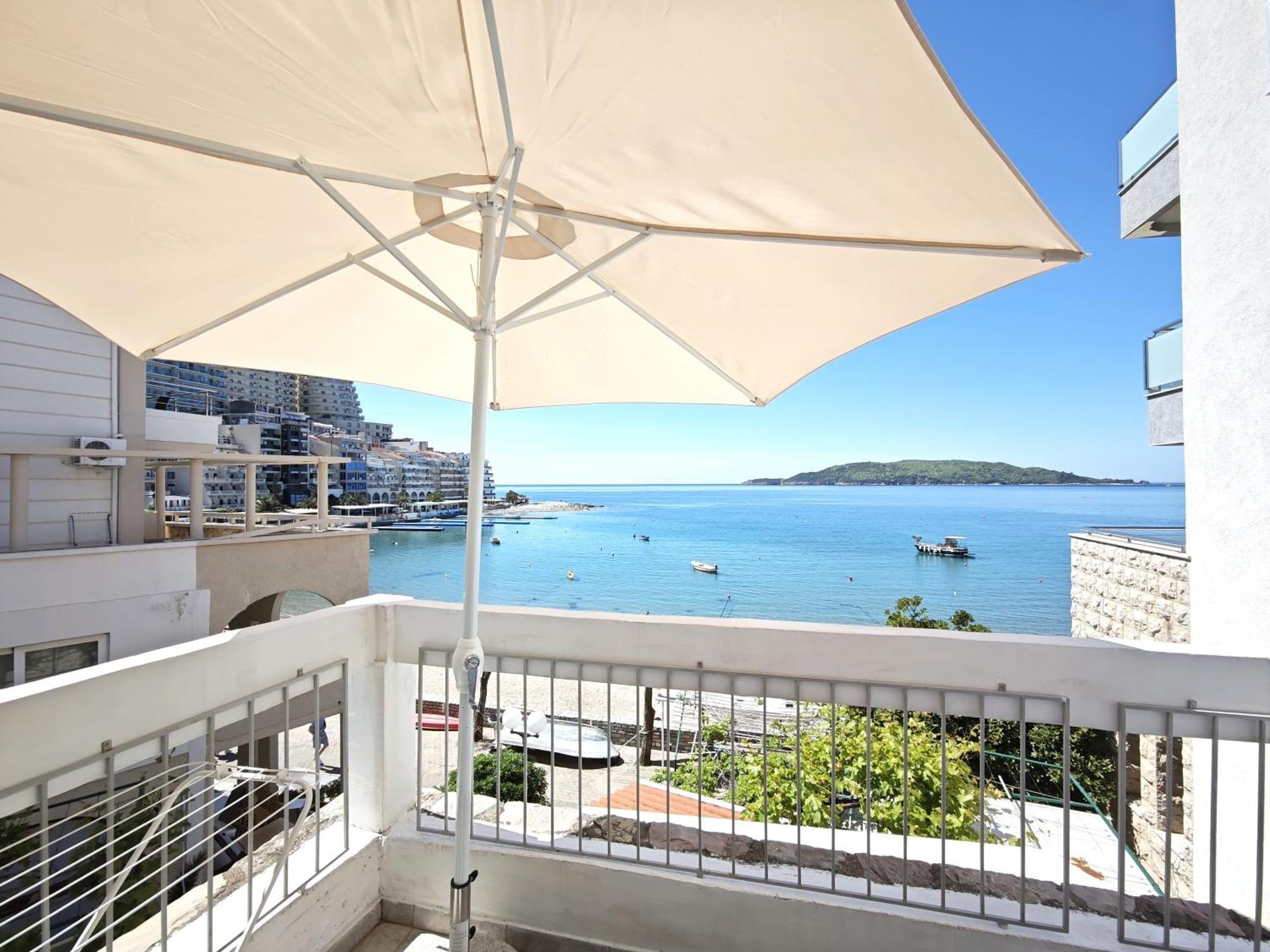 Fisherman House Apartments ラファイロヴィチ エクステリア 写真